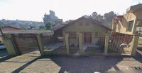 Casa com 297m², 4 quartos, 2 banheiros, ocupada