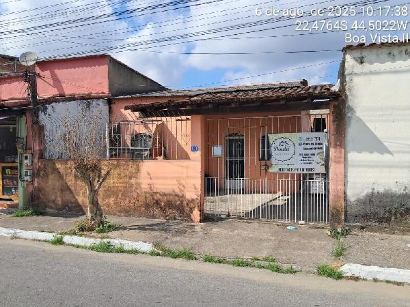 Casa com 2 Quartos em Resende/RJ
