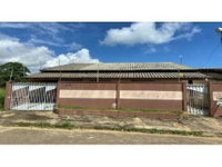 Casa em leilão com 3 quartos e 2 banheiros