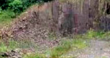 Terreno rural desocupado de 7.500m² com benfeitorias