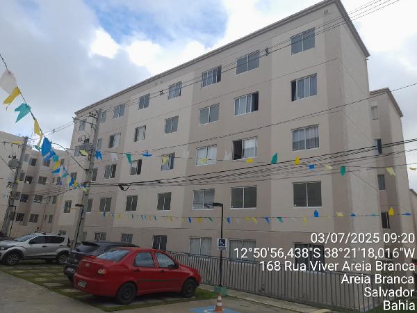 Apartamento com 2 Quartos em Salvador