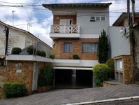 Casa 4 quartos, 2 banheiros, 198m², ocupada