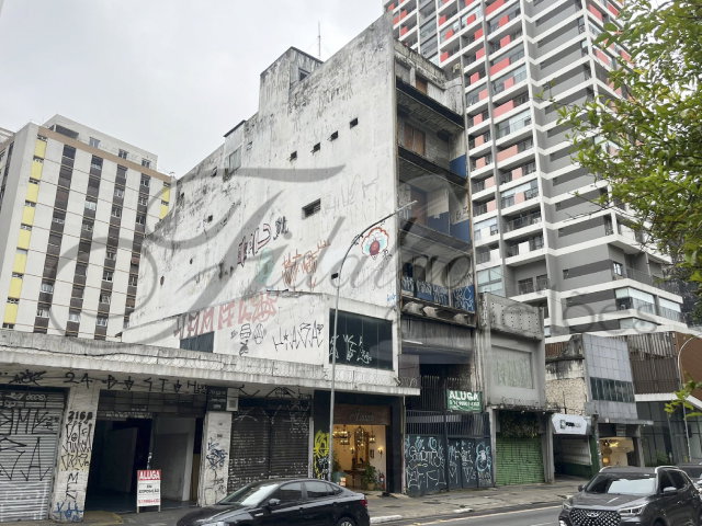 Prédio Comercial na Consolação com 262m²