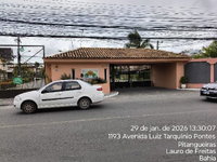 Casa com 2 Quartos e Varanda em Condomínio