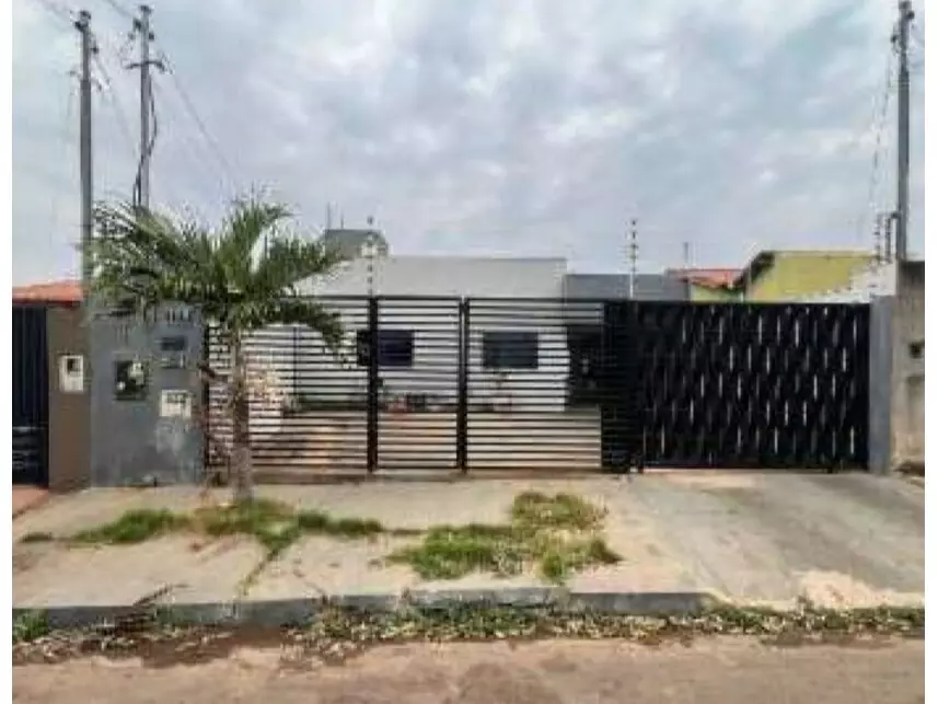 Casa em Leilão com 36,90m² de Área Construída