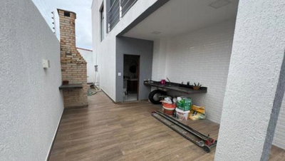Casa com 200m² ocupada, ideal para investimento