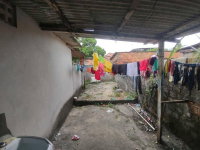 Casa ocupada com 2 dorms., 1 banheiro e 60,9 m² construídos