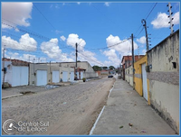 Casa com 2 quartos, 1 vaga de garagem e 65m² de área construída