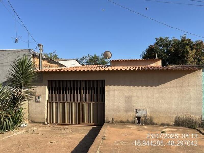 Casa em Santo Antônio do Descoberto/GO com 2 quartos