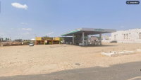 Posto de combustível com restaurante e pontos comerciais