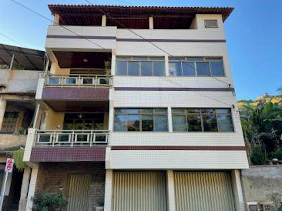 Apartamento Padrão com 2 Vagas de Garagem em Ponte Nova