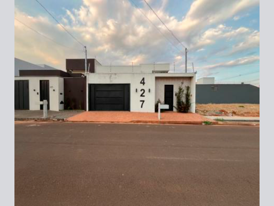 Casa Ocupada em Uberlândia com 171m² de Área Construída