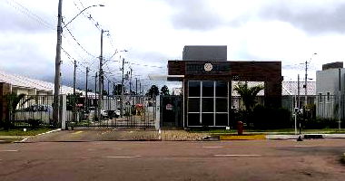 Casa com 3 quartos, 2 banheiros, 2 vagas e 71,56m² privativos