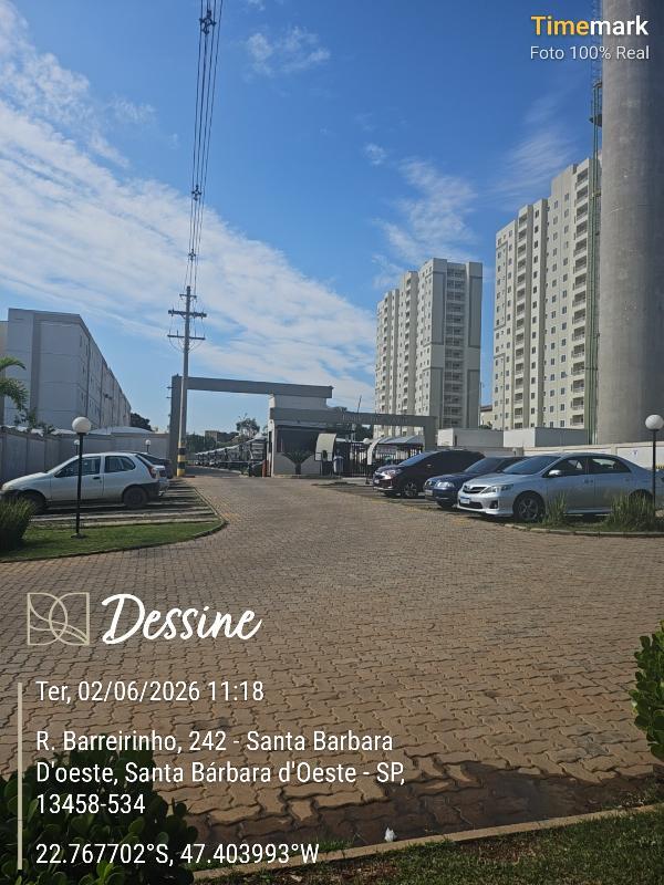 Apartamento com 2 quartos e vaga de garagem em condomínio