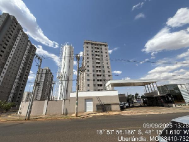 Apartamento com 2 quartos em Uberlândia