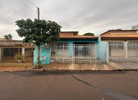 Casa com 187,11 m² - Centro
