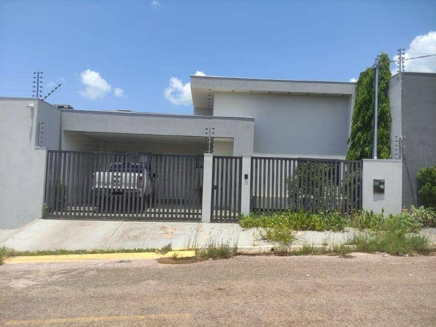 Casa Padrão Ocupada com 1 Vaga e Piscina em Rondonópolis
