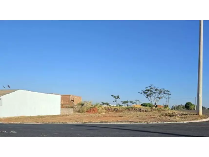 Terreno em Piacatu/SP - Centro
