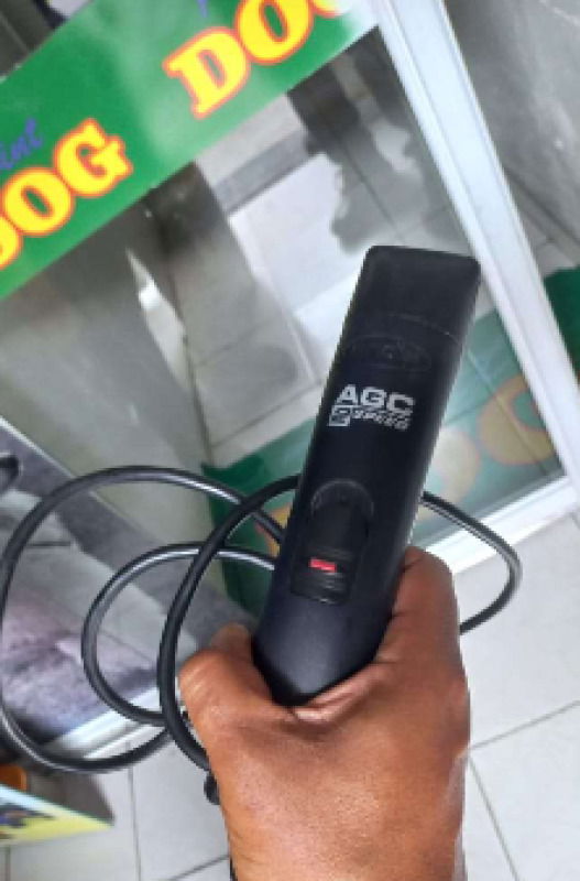 Máquina de Tosa em Bom Estado de Conservação