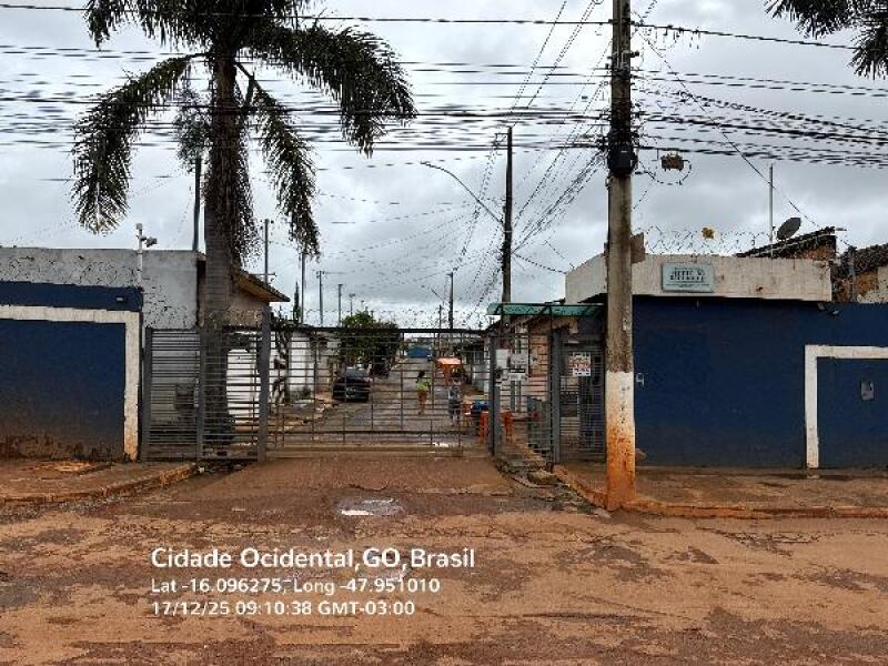 Casa com 2 quartos, varanda e área de serviço em Cidade Ocidental