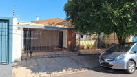Casa Ocupada com 153m² de Área Construída