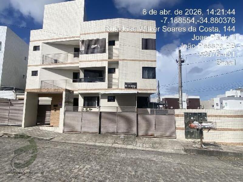 Apartamento 2 Quartos com Varanda e 2 Banheiros em João Pessoa