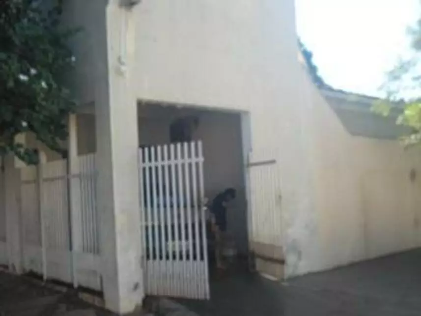Casa em Leilão com Terreno de 348m² em Araçatuba/SP