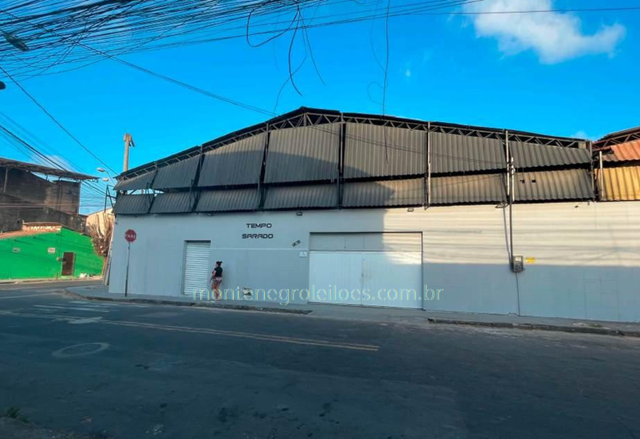 Imóvel comercial com 703,75m² em Fortaleza