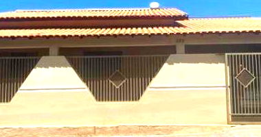 Casa Ocupada na Rua Alagoas em Pacaembu