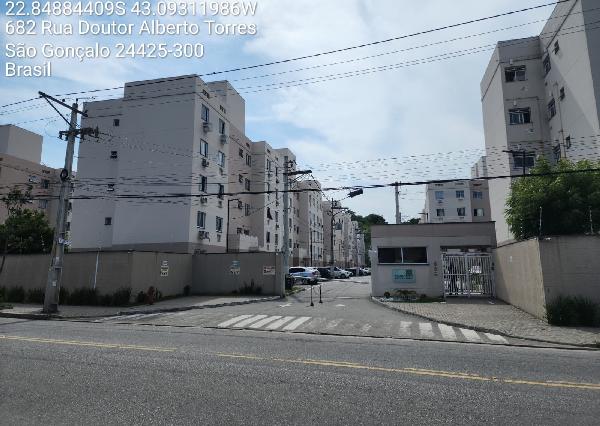 Apartamento com 2 Quartos e 1 Vaga em São Gonçalo