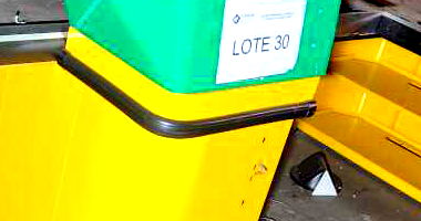 Check Out Metálico com Esteira 3200x1150mm