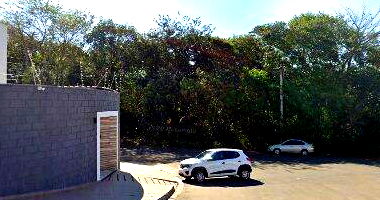 50% de gleba de terra industrial sem benfeitorias, desocupada