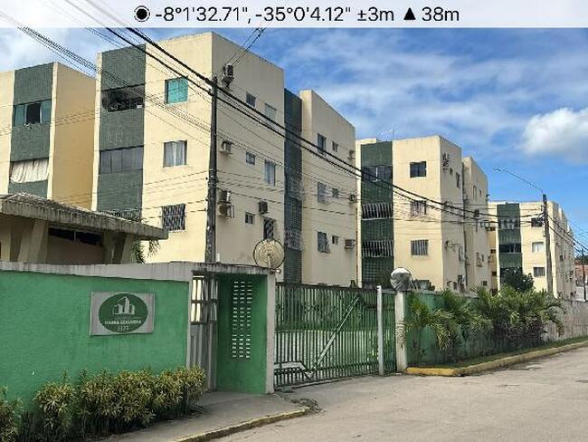 Apartamento com 2 quartos em Camaragibe/PE