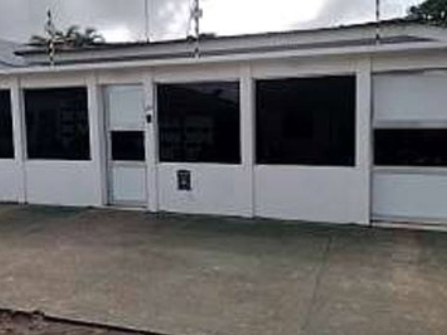 Casa com 192 m², 3 quartos, 2 banheiros, ocupada