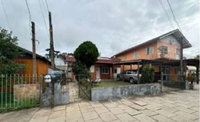 Casa com 64m², 2 quartos, 1 banheiro, ocupada