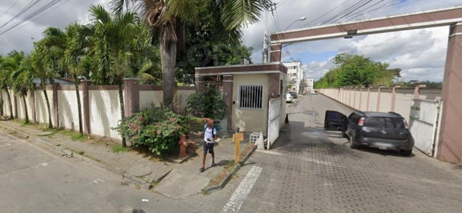 Apartamento com 2 quartos, 1 banheiro e vaga de garagem