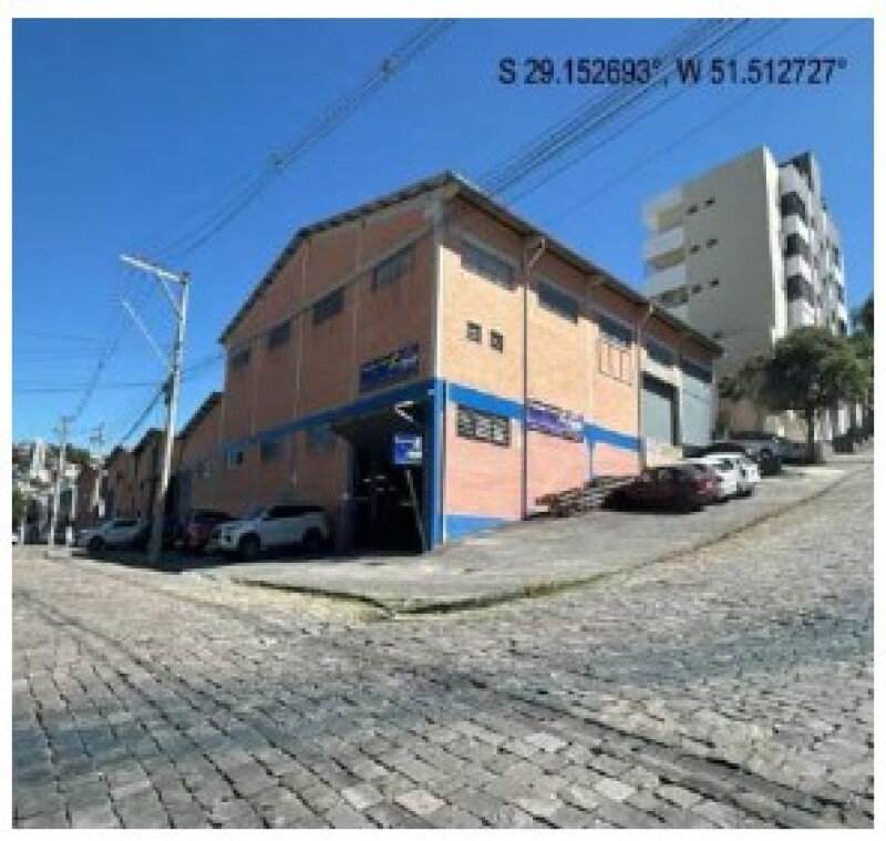 Galpão comercial com 1965,37 m² de área privativa