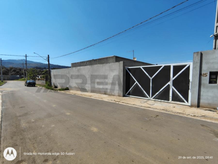 Direitos sobre Terreno com Edificação Inacabada em Atibaia/SP