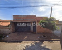 Casa com quintal, garagem e laje, 250m² terreno