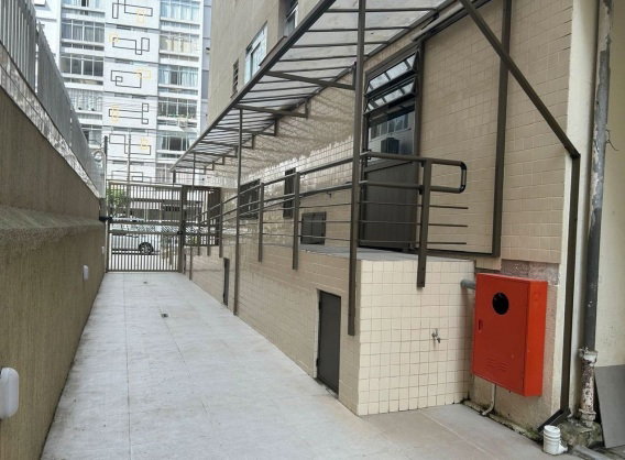 Apartamento 6 dormitórios, 263m², Edifício Arcádia