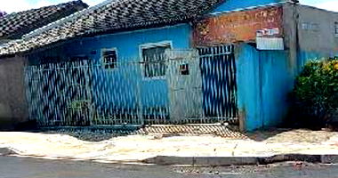 Casa 2 quartos, 1 banheiro, 1 vaga, 48,1m² construída, desocupada