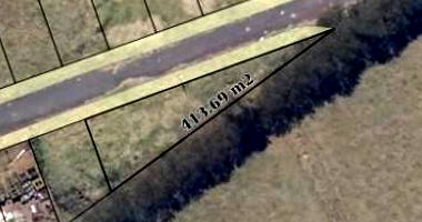 Terreno Sem Benfeitorias em Umuarama - 413,69 m²