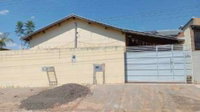 Casa com 2 quartos, 1 banheiro, 180m² de terreno, ocupada