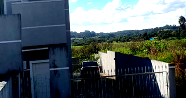 Casa em Castro com 263,97m² de área construída