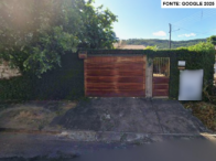 Casa com 2 quartos, 2 banheiros e 448m² de terreno