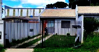 Casa com 2 quartos, 1 banheiro, vaga de garagem e 46m² privativos