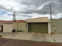 Casa Ocupada com 305m² de Terreno em Jardim Camilo