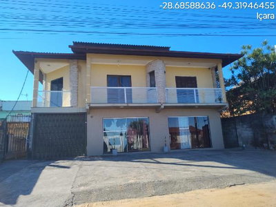 Casa 2 Quartos, 4 Banheiros e 1 Vaga
