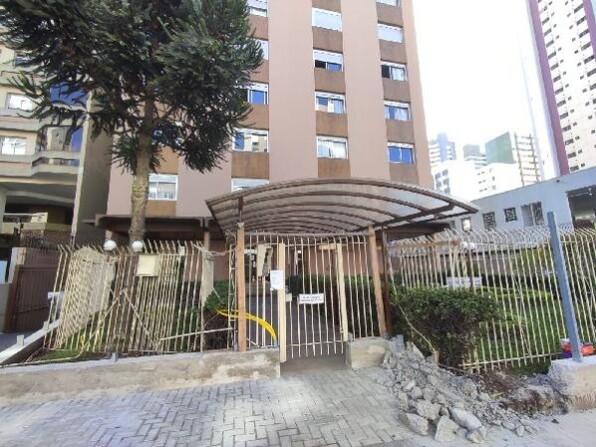 Apartamento com 3 Quartos em Curitiba