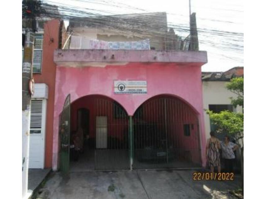Casa com 204,60m² construídos, ocupada, ideal para investimento